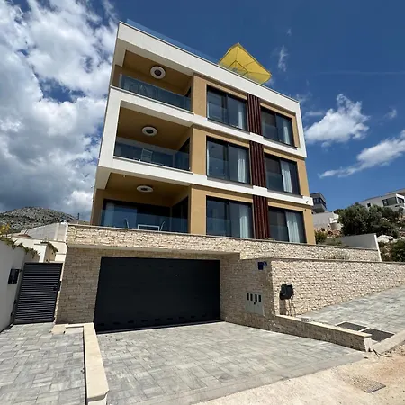 Luca Apartment Seget Vranjica