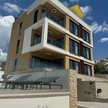 Luca * סגט ווראנייצה