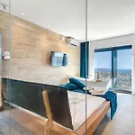 Apartment Luca Seget Vranjica