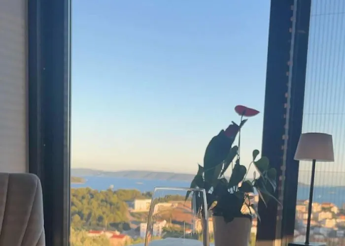 Luca Daire Seget Vranjica